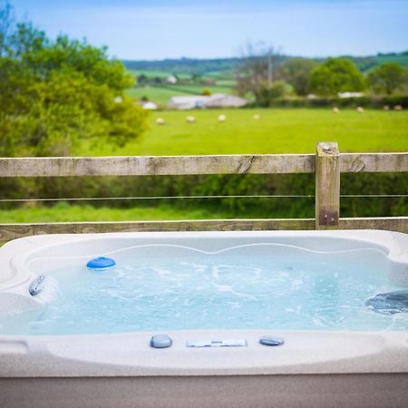 Rivendell Glamping Pods Hotell Holsworthy Exteriör bild