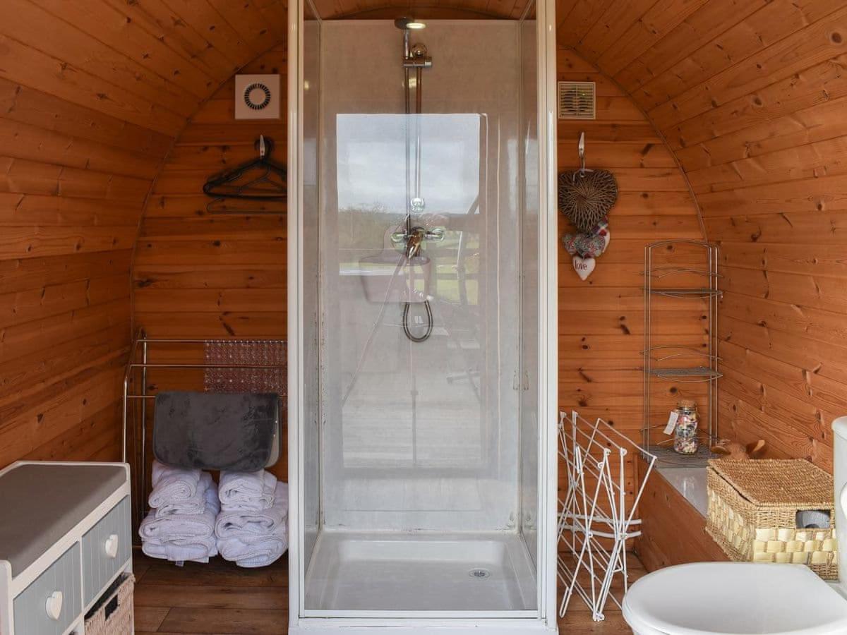 Rivendell Glamping Pods Hotell Holsworthy Exteriör bild